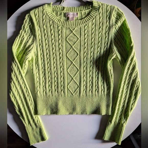 Jessica Simpson Sweaters - Jessica Simpson Vibrant Green Cable Knit Sweater